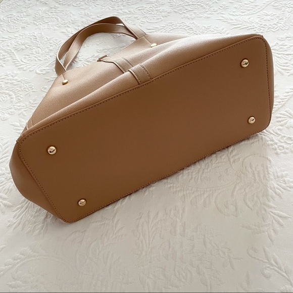 NWOT Lulus Back to Business Tan Tote Vegan Faux Leather - Picture 6 of 10